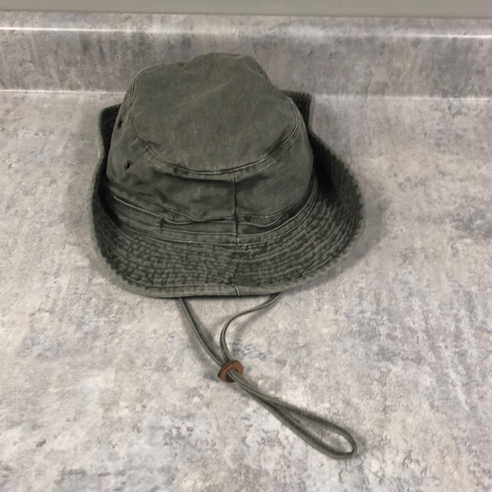Wind river hiking or fishing hat- vintage